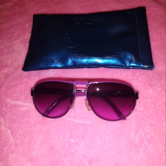 UNIONBAY Accessories - UNIONBAY PURPLE TRENDY SUNGLASSES